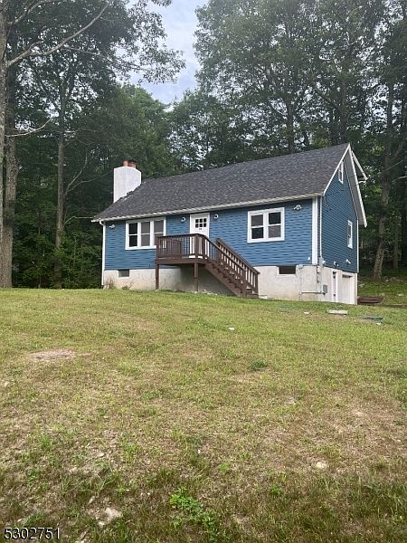 1st image of 30 Lee Dr