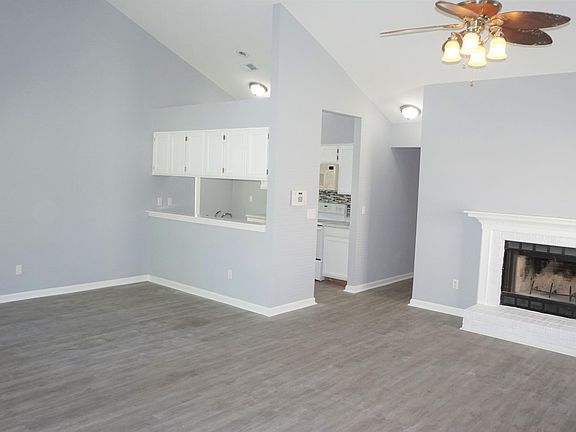 5th image of 8387 Coventry Ct