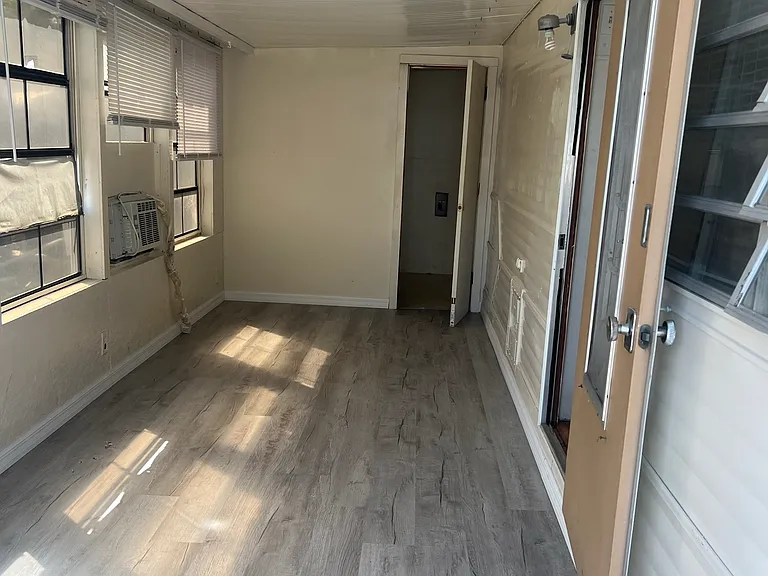 5100 Little Lake Ct #10 — Photo 4