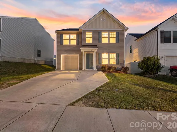 10131 Holly Park Dr, Charlotte, NC 28214