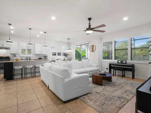 560 SE Monet Drive, Port St Lucie, FL 34984