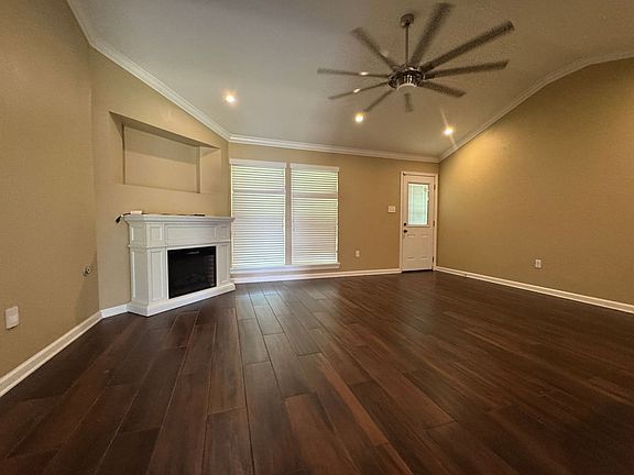 2nd image of 23673 Sweetbriar Ct