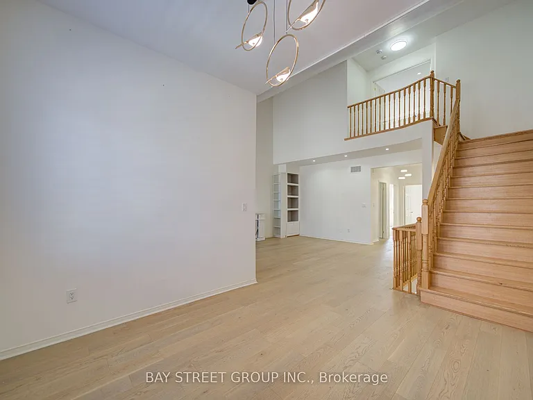 114 Ness Dr — Photo 15