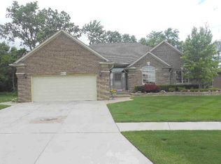 19898 Trinity Dr, Macomb, MI 48042