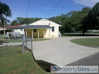 3rd image of 603 Spencer Dr