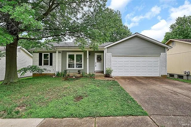 831 Peace Haven Dr photo 1