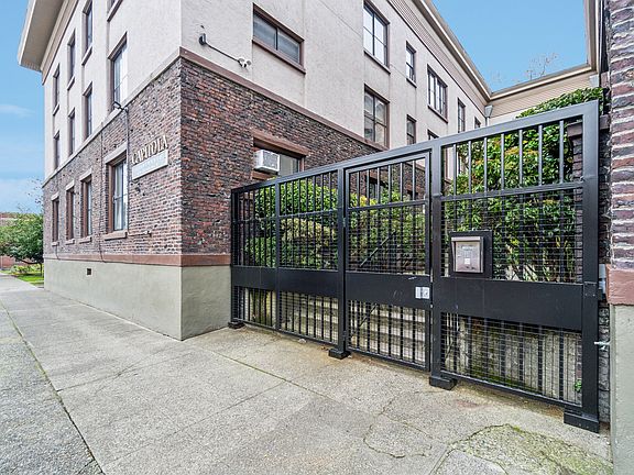 3rd image of 431 14th Ave E #3