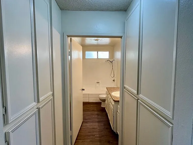 Remodeled 3 Bed/ 2 Bath Clairemont Mesa — Photo 8