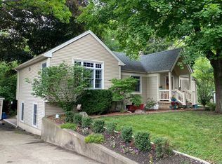 2903 Wooded Ln, McHenry, IL 60051
