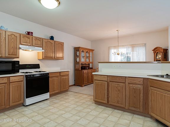 5th image of 249 Nicole Dr Unit A