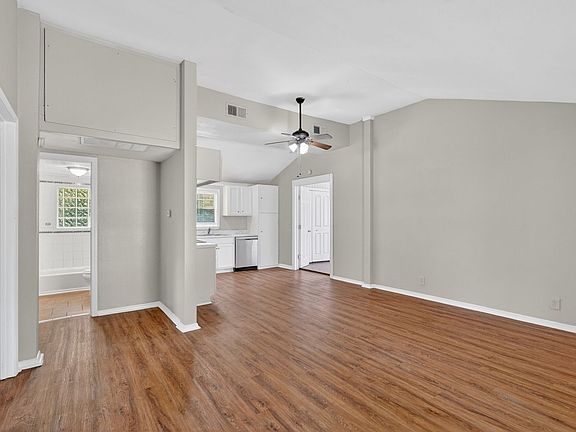 2nd image of 1512 West St
