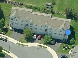 2022 Daybreak Cir, Harrisburg, PA 17110