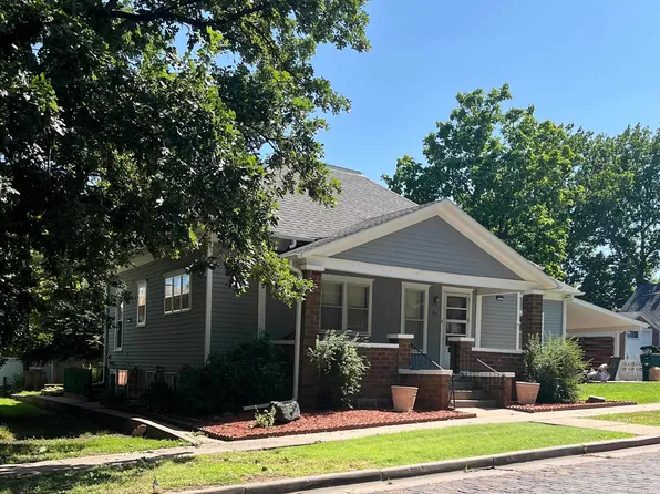 215 W 8th St, Larned, KS 67550