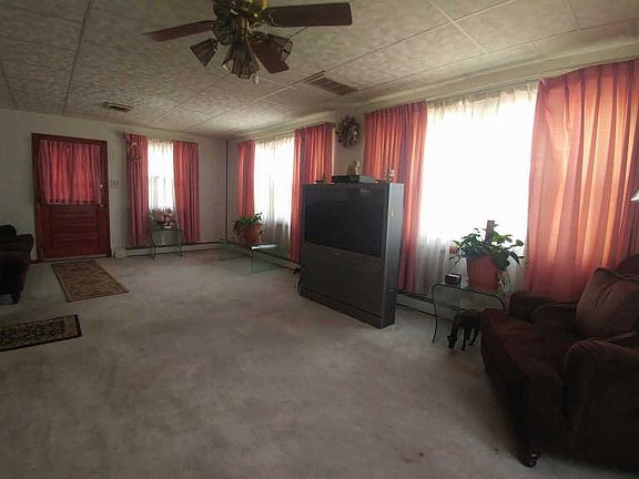 5th image of 14 Jackson Ave