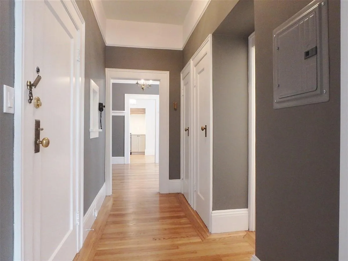 1 bed, $6,450 — Photo 4