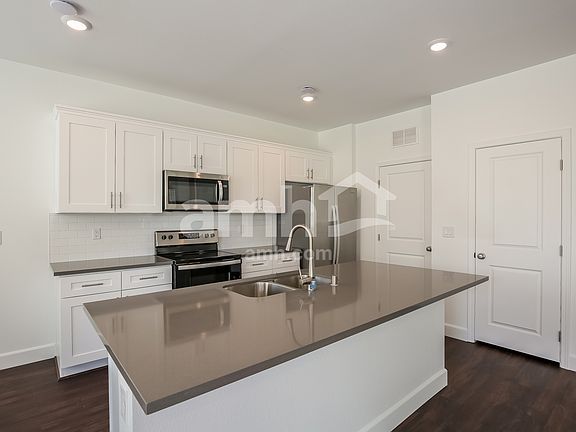 3rd image of 2731 Hot Cider Ave