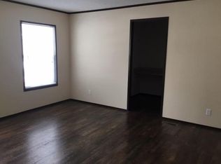 32 Armstrong St, Flushing, MI 48433