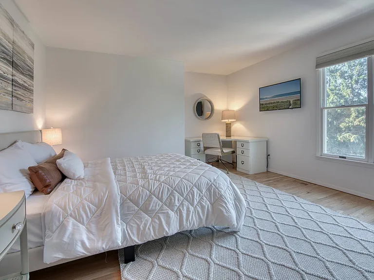 59 N Captains Neck Ln — Photo 14