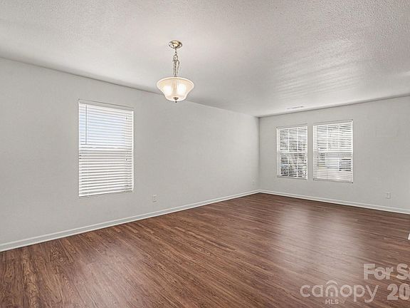 3rd image of 8401 Rockmoor Ridge Rd