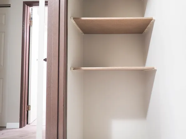 Richmond Arms Apartments