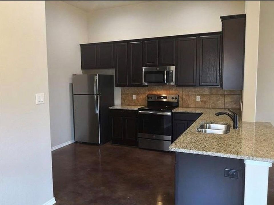 2nd image of 258 W Joanne Loop #A & B