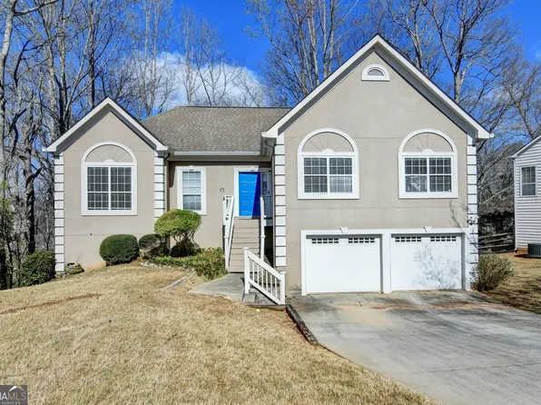 30 Karen Camile Dr, Lawrenceville, GA 30043