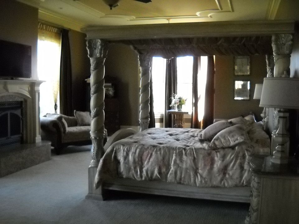 Master Bedroom Downstairs