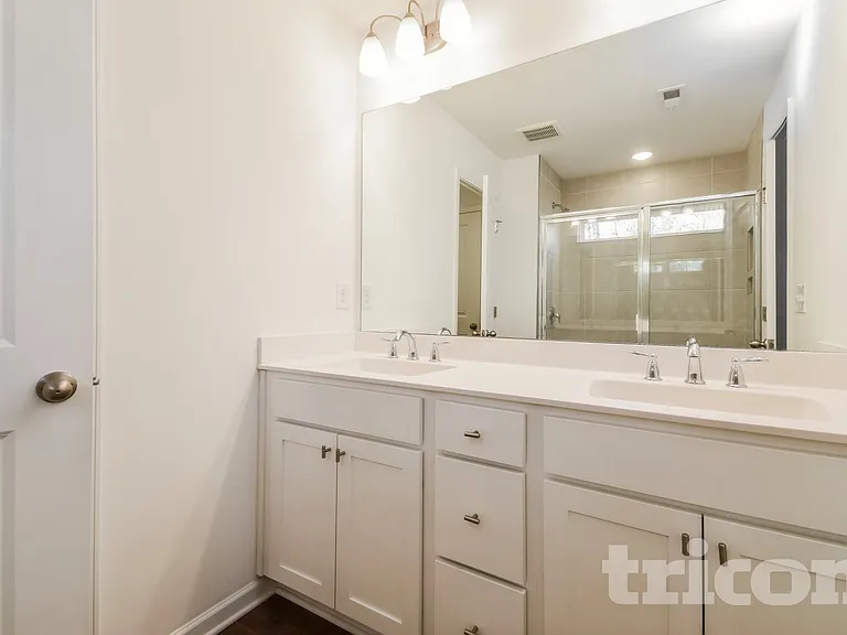 2230 Rosemary Park Ln — Photo 8