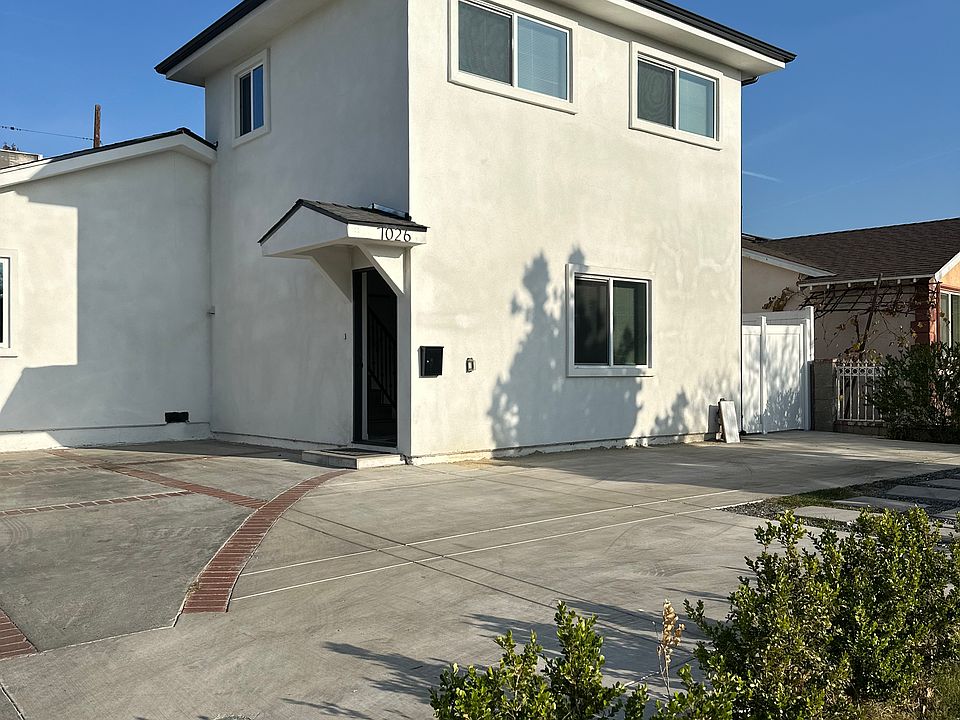 1st image of 7026 Park Manor Ave