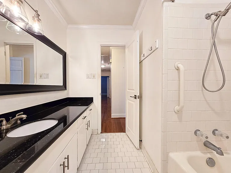 9507 Meadowbriar Ln — Photo 35