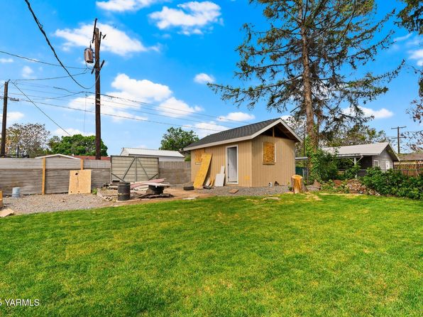 810 S 6th Ave, Yakima, WA 98902