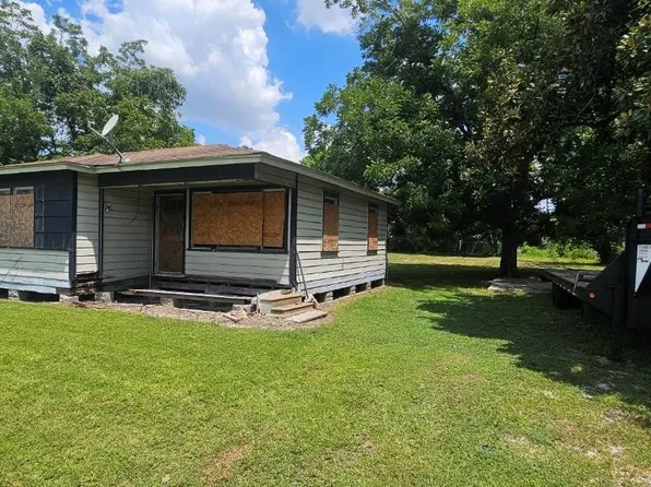 8303 Furray Rd, Houston, TX 77028