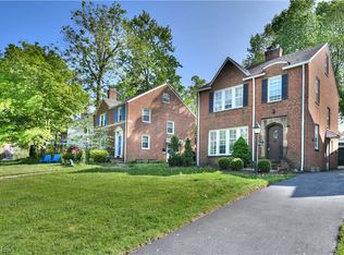 3810 Westwood Rd, University Heights, OH 44118
