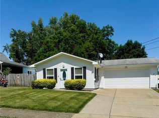 182 Perry St, Struthers, OH 44471