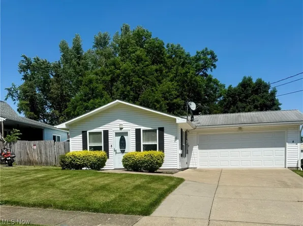 182 Perry St, Struthers, OH 44471