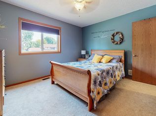10617 62nd St NE, Albertville, MN 55301