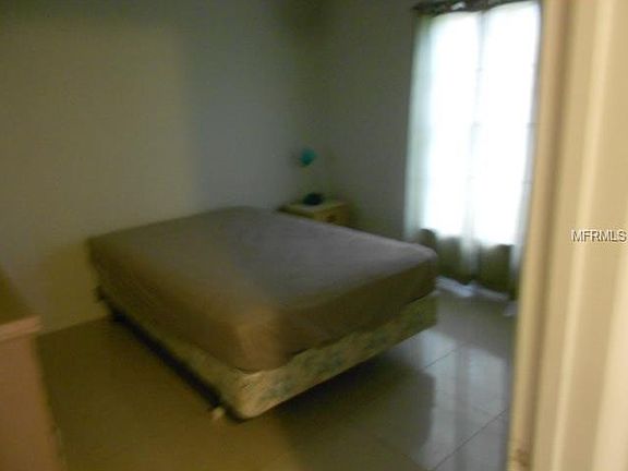 5th image of 1004 Plantation Dr APT F5