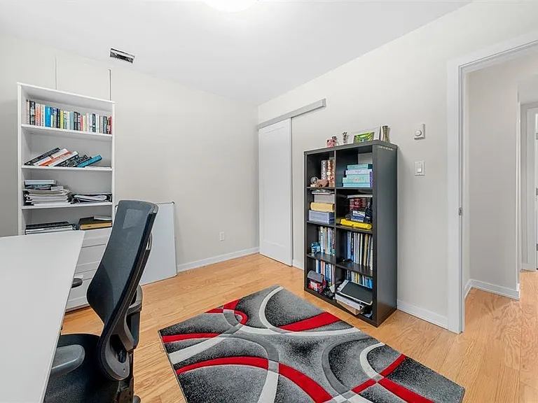 3990 Delbrook Ave — Photo 12