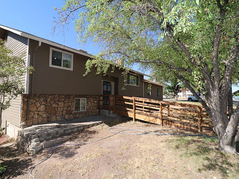 2305 Pelota Pl — Photo 33