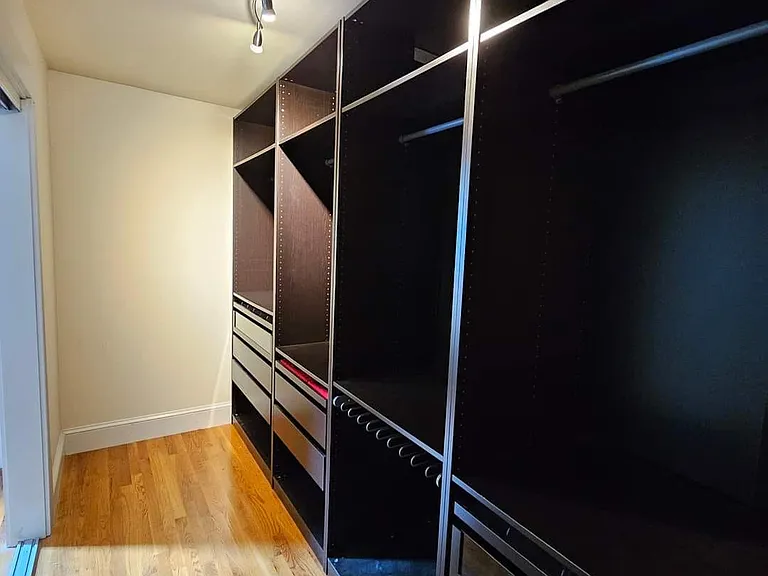 Walk-in closet