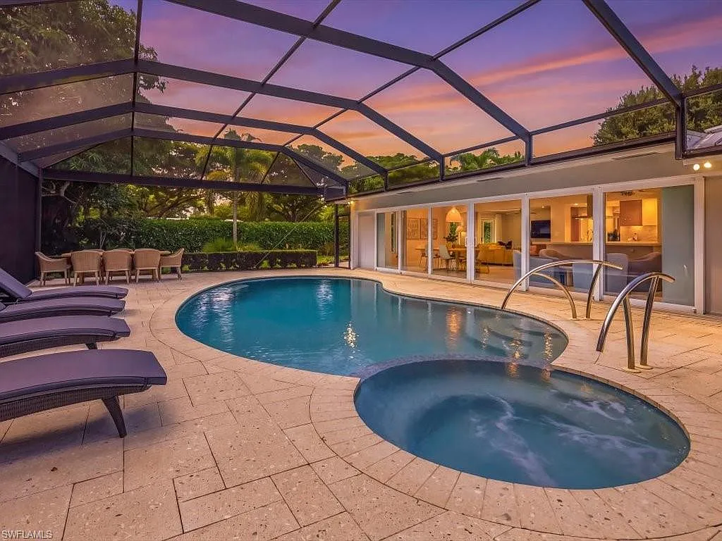 4 bed, 3.5 bath, 2363 sqft, $32,000 — Photo 2