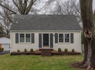 3811 Ormond Rd, Saint Matthews, KY 40207