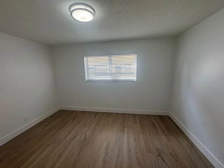 2822 Van Buren St — Photo 16