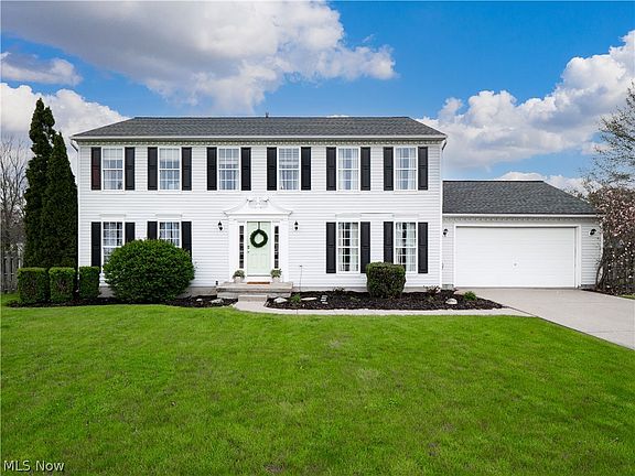 3rd image of 5221 Taylor Ct
