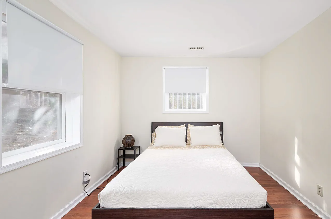 11 Endicott Lane - B1 — Photo 2