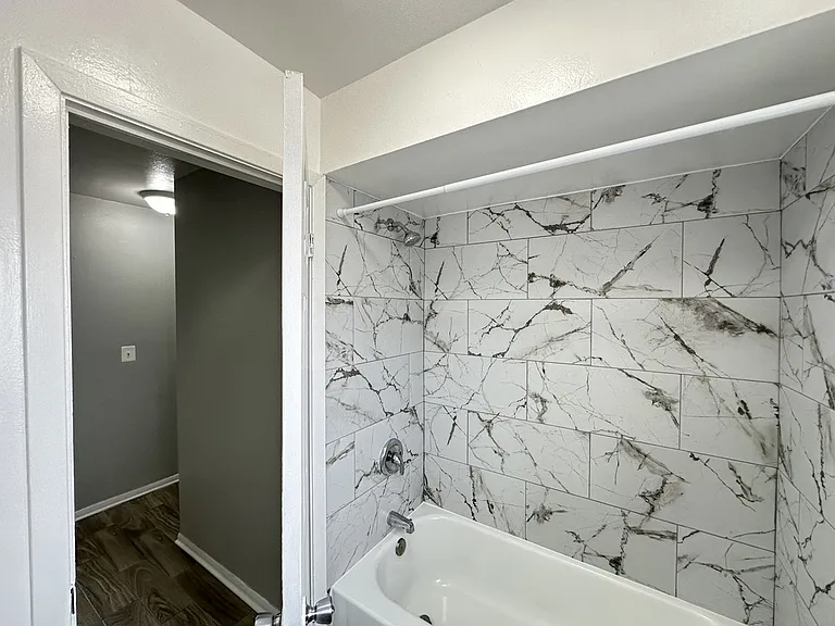 1306 Carol St #B3 — Photo 20
