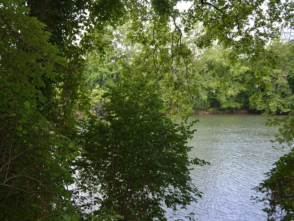 1st image of 3917 Boyds Bridge Pike