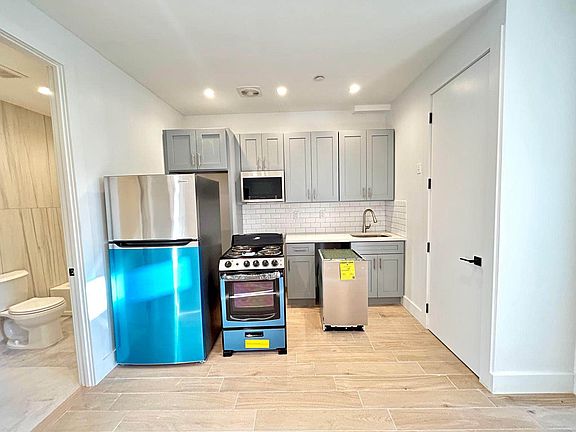 3rd image of 95 Central Ave #2