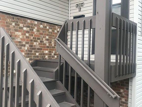 2nd image of 1324 Kingsbury Dr Unit 2