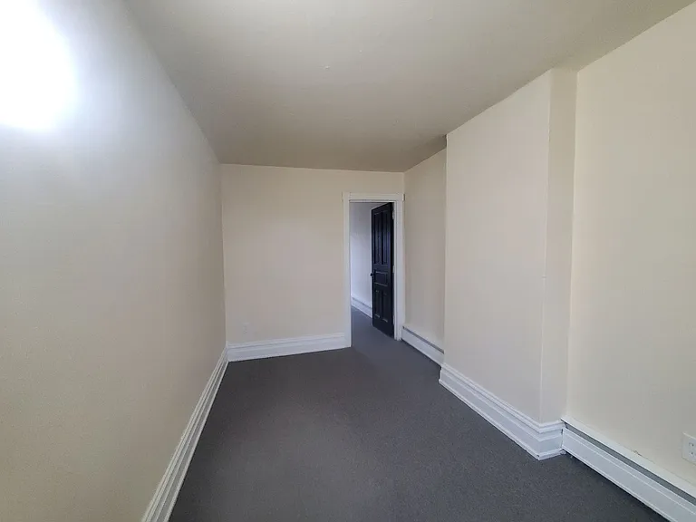 323 N Franklin St — Photo 11